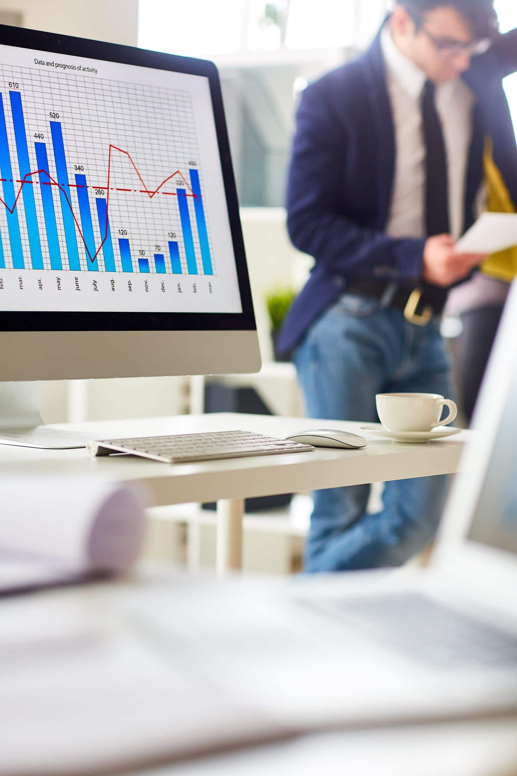 10 motive pentru care compania ta trebuie sa detina un magazin online 8 munca la birou agentie digitala